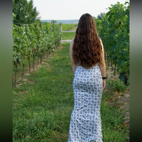 Long floral dress - Picture 3 of 4